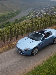 Aston_Martin-V8_Vantage_Roadster_2009_1600x1200_wallpaper_09.jpg